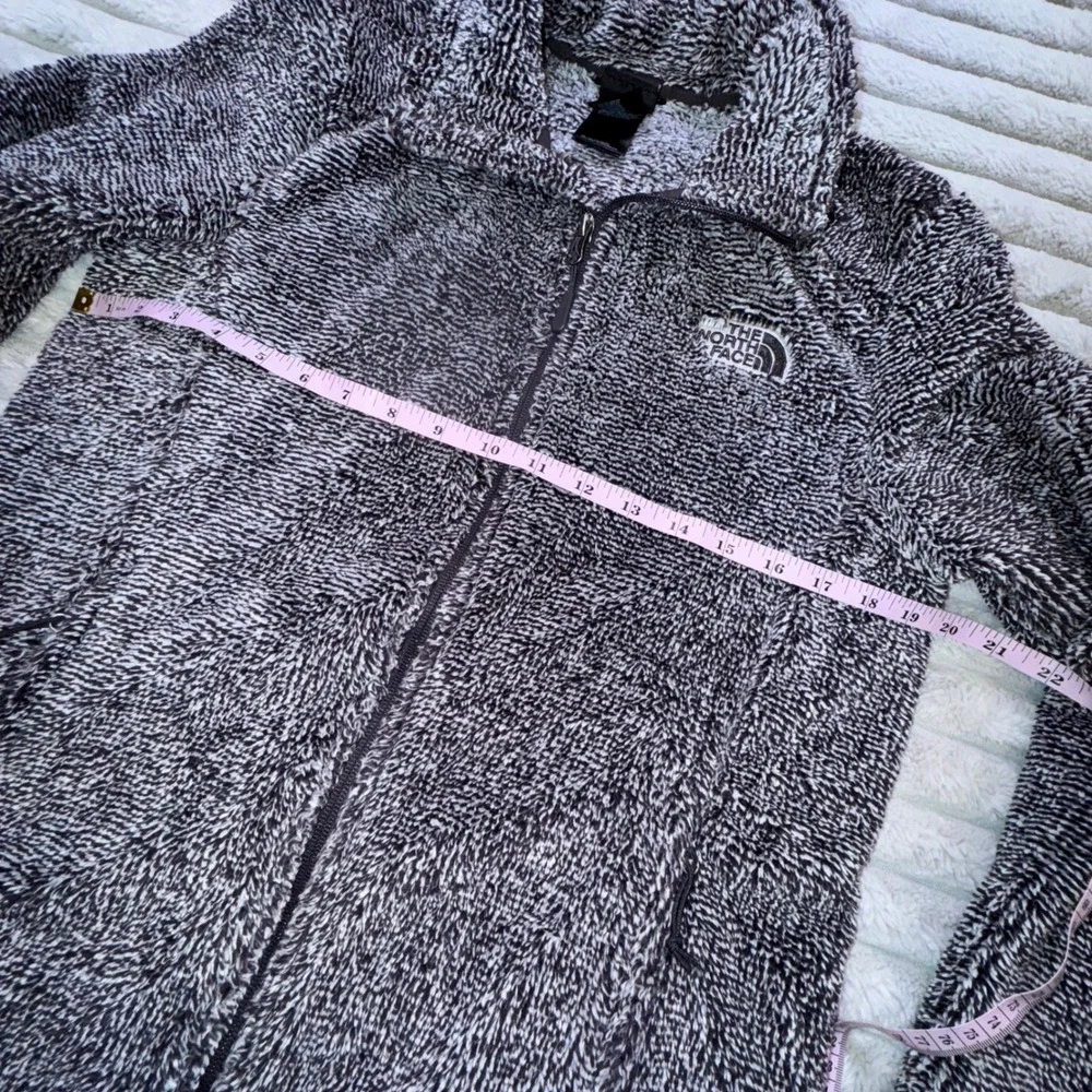 The North Face Jacket Women's Med Osito Fleece Black White  Soft Fuzzy High Pile